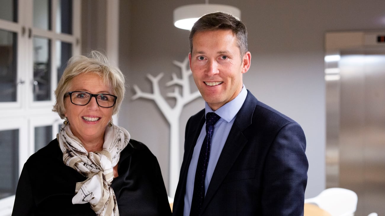Forhandlingssjef Marianne Kringlebotn og Per Christian Rogdar i Econa.