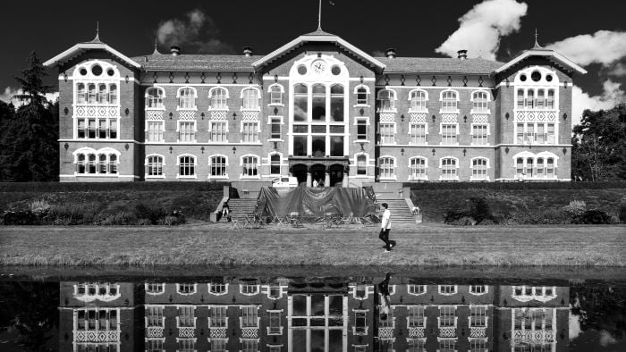 Svart-hvitt bilde av Campus i Ås.